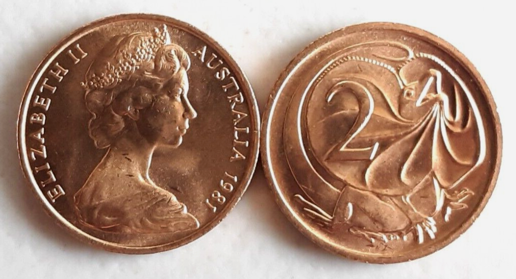 Australia 2 cents coin 1981 lightly circulated Red rare in this condition