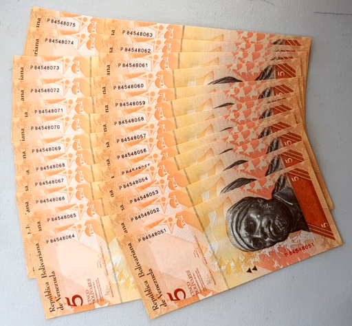 [196092424401] Venezuela 5 Bolivares note set of 25 pieces uncirculated from bank bundle 2011